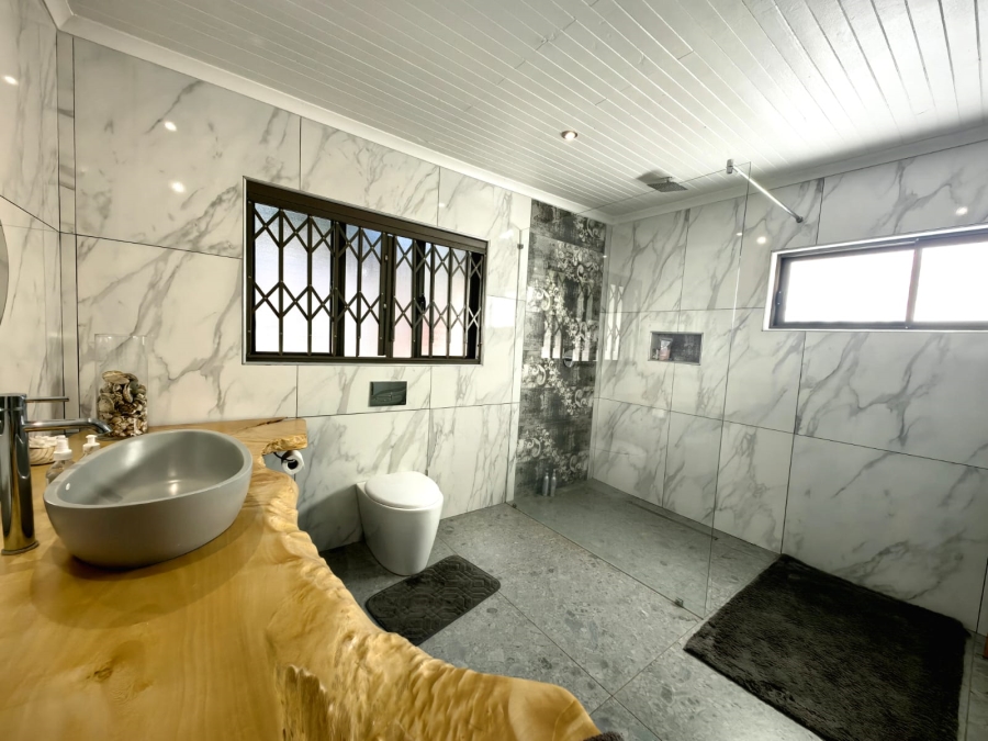 4 Bedroom Property for Sale in Olifantsnek North West